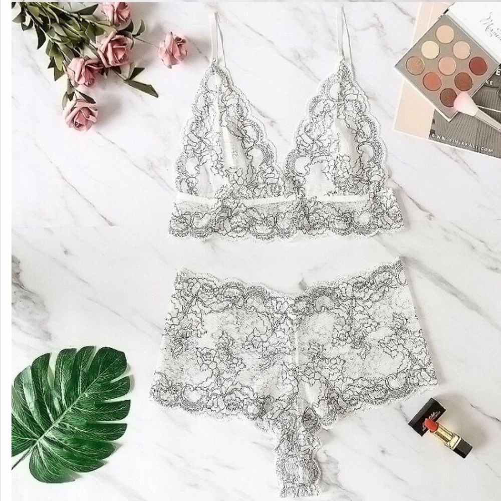 ✨ sexy bralette and panty set - Picture 3 of 3